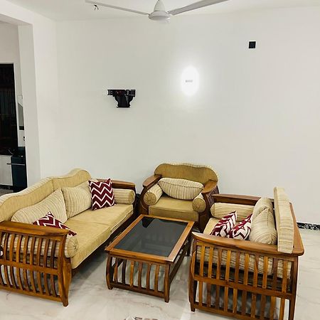 Ahasna Airport Villa Negombo Exterior photo