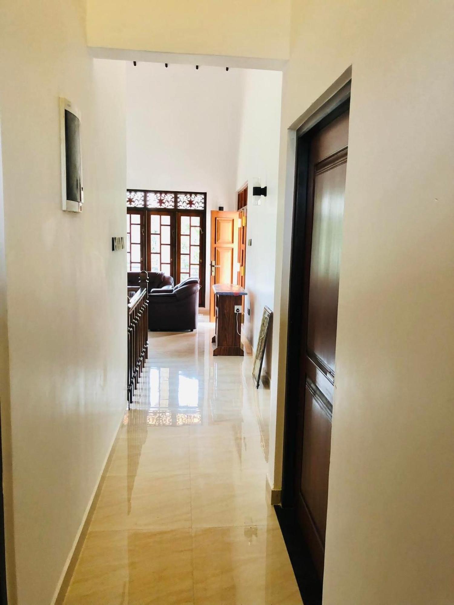 Ahasna Airport Villa Negombo Exterior photo