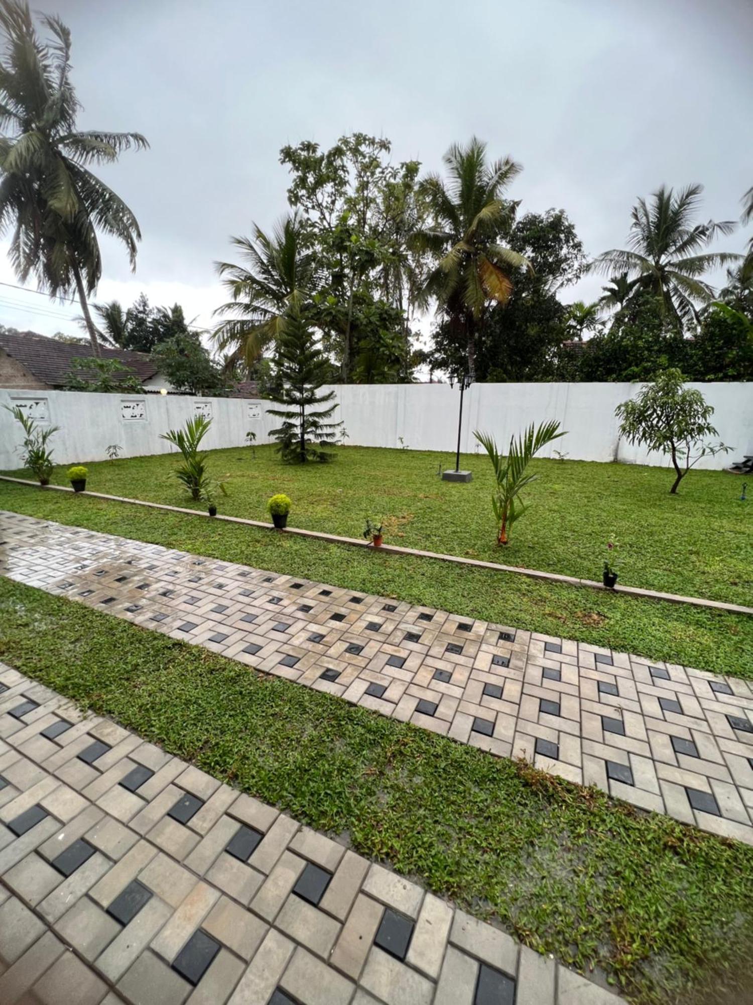 Ahasna Airport Villa Negombo Exterior photo