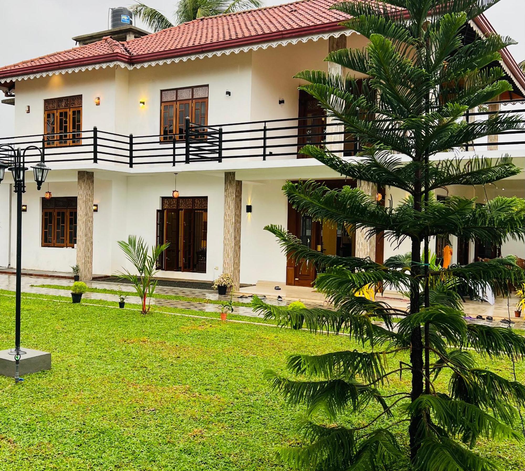 Ahasna Airport Villa Negombo Exterior photo